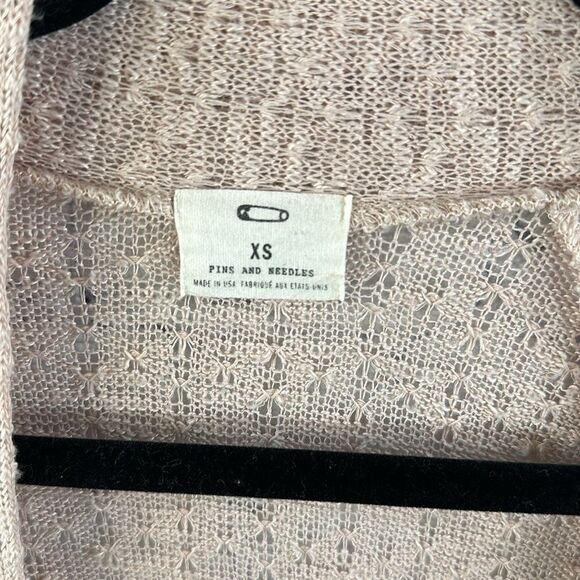 🌟 Pins and Needles Tan Extra Small Cardigan 🌟 - Picture 2 of 3